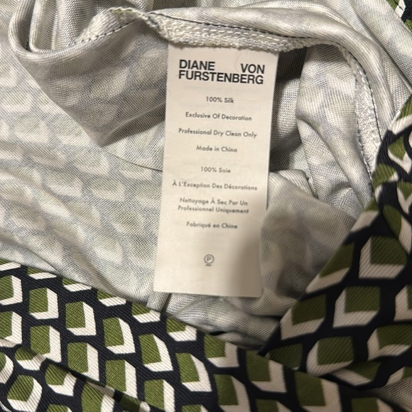 DVF Diane von furstenberg wrap dress sz 0 100% silk - Picture 8 of 8